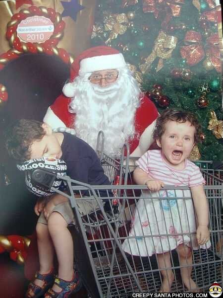 13c6978418f49ea63477f40ccf34c8dc awkward funny bad santa - The Worst Santa’s Lap Photos to Ruin Your Christmas